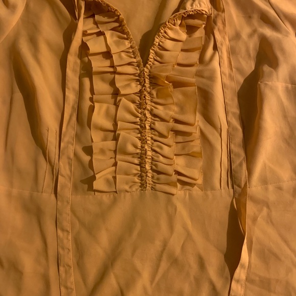 Yellow shirt - Picture 3 of 3